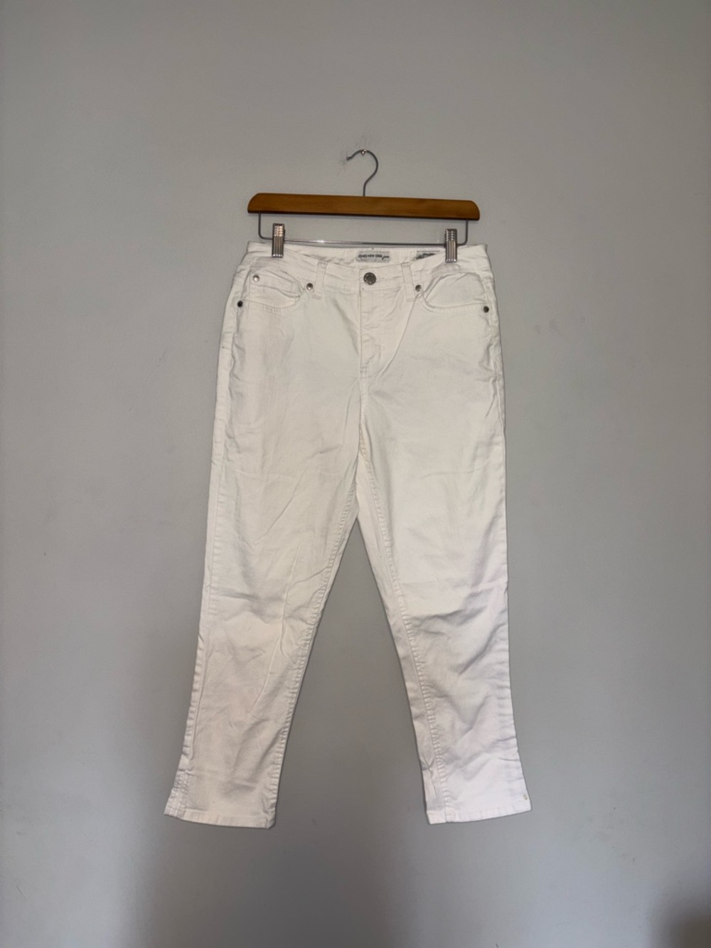 Jones New York ~ White Jeans